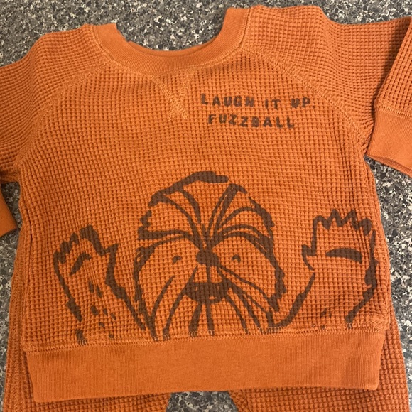 BabyGap | Star Wars 2 Piece Outfit🧡 (6-12)Months - Picture 3 of 6